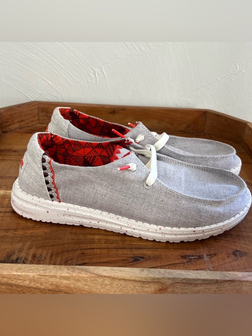 Hey Dude‎ Wendy Fawn Inca Gray Red Slip On Shoes Women's Size 7